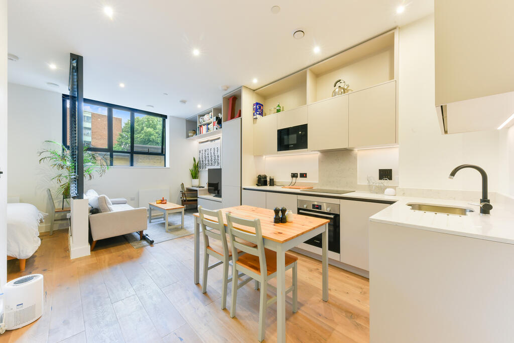 0 bed Studio for rent in Streatham. From Winchester White - Battersea