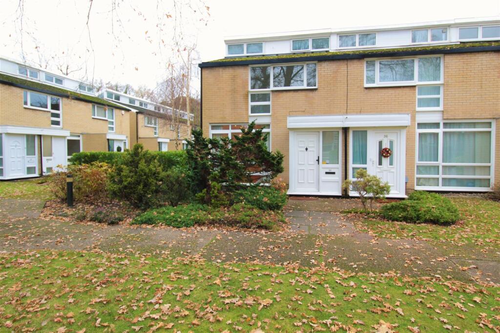 3 bed End of Terrace for rent in Byfleet. From Wingate and Withers Limited - Byfleet 3 bed End of Terrace for rent in Byfleet. From Wingate and Withers Limited - Byfleet