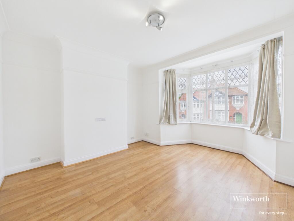 3 bed End of Terrace for rent in Hendon. From Winkworth - Kingsbury - Sales