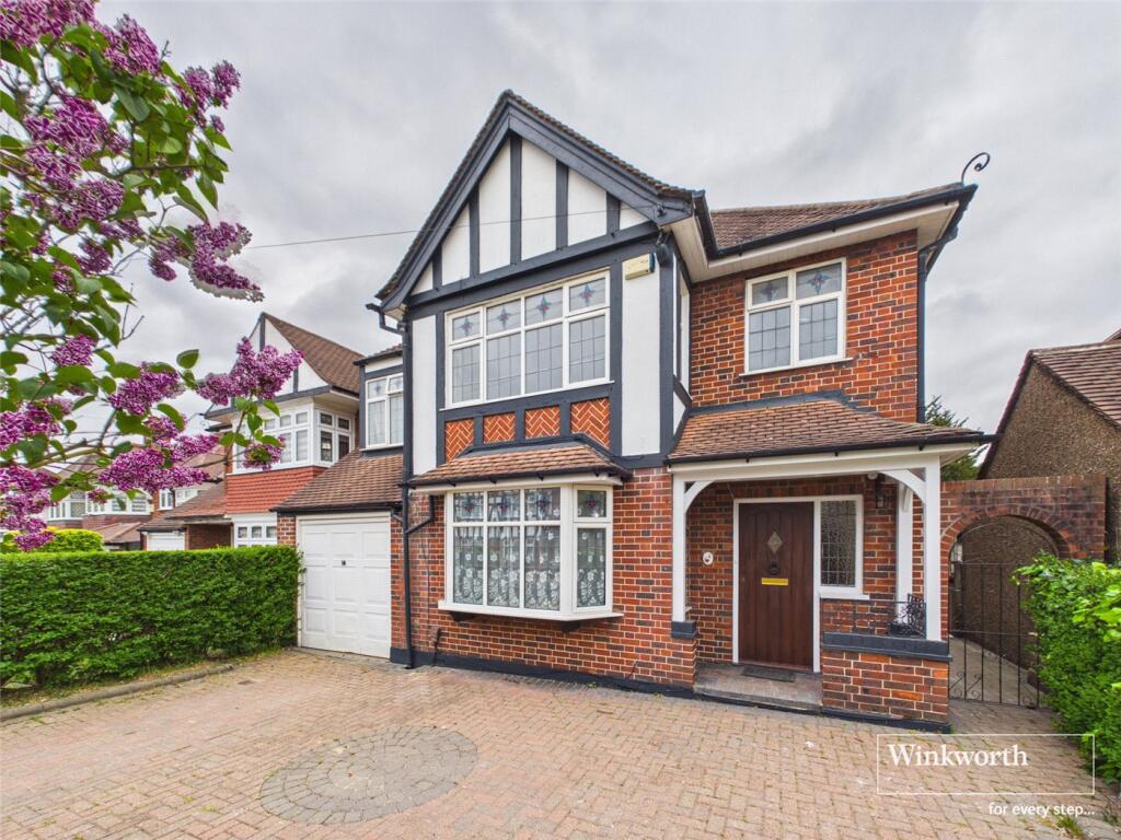 4 bed Detached for rent in Kenton. From Winkworth - Kingsbury - Sales