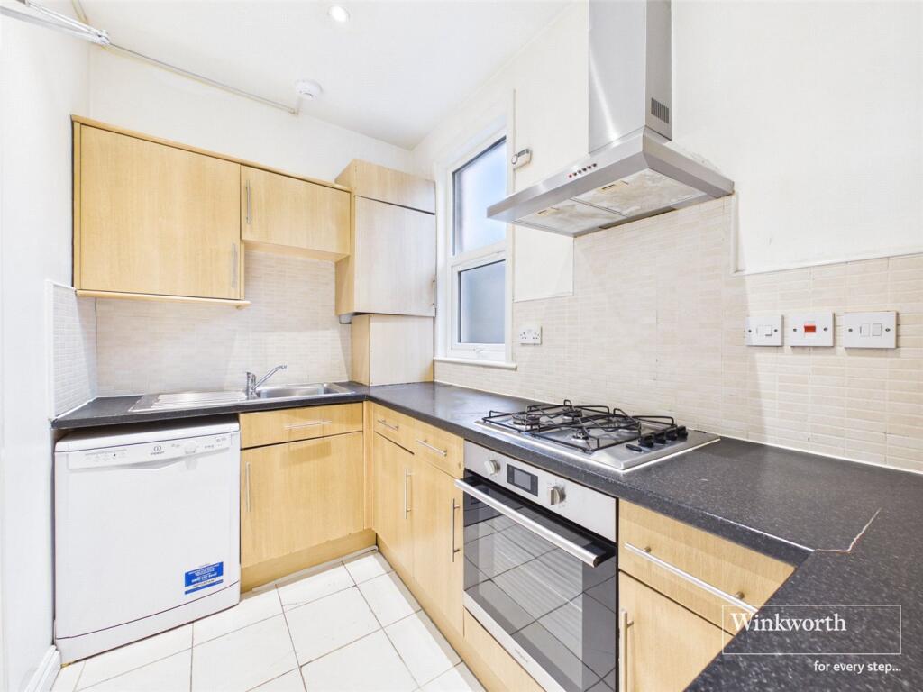 3 bed Apartment for rent in Wembley. From Winkworth - Kingsbury 3 bed Apartment for rent in Wembley. From Winkworth - Kingsbury