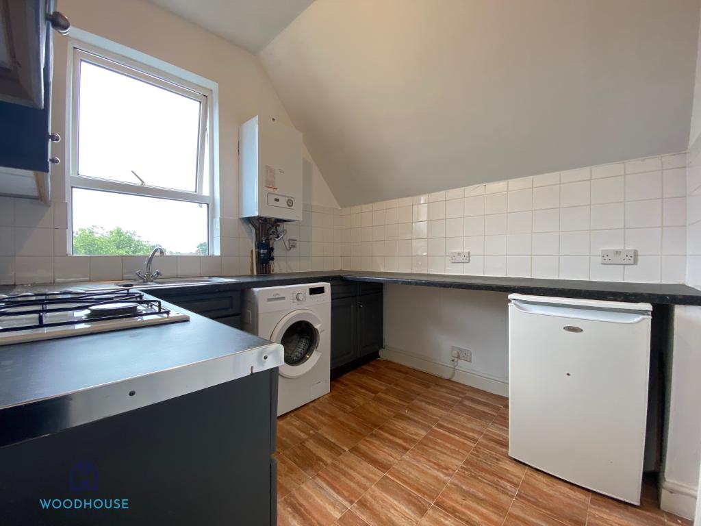 1 bed Flat for rent in London. From WOODHOUSE ESTATES AGENTS