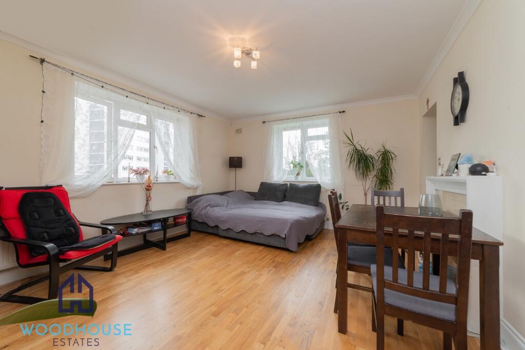 2 bed 1st Floor Flat for rent in Willesden. From WOODHOUSE ESTATES AGENTS