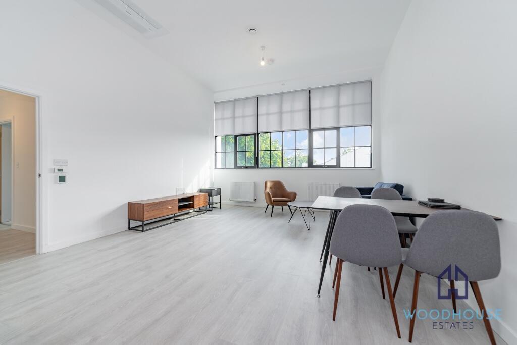 2 bed 1st Floor Flat for rent in Hayes. From WOODHOUSE ESTATES AGENTS 2 bed 1st Floor Flat for rent in Hayes. From WOODHOUSE ESTATES AGENTS