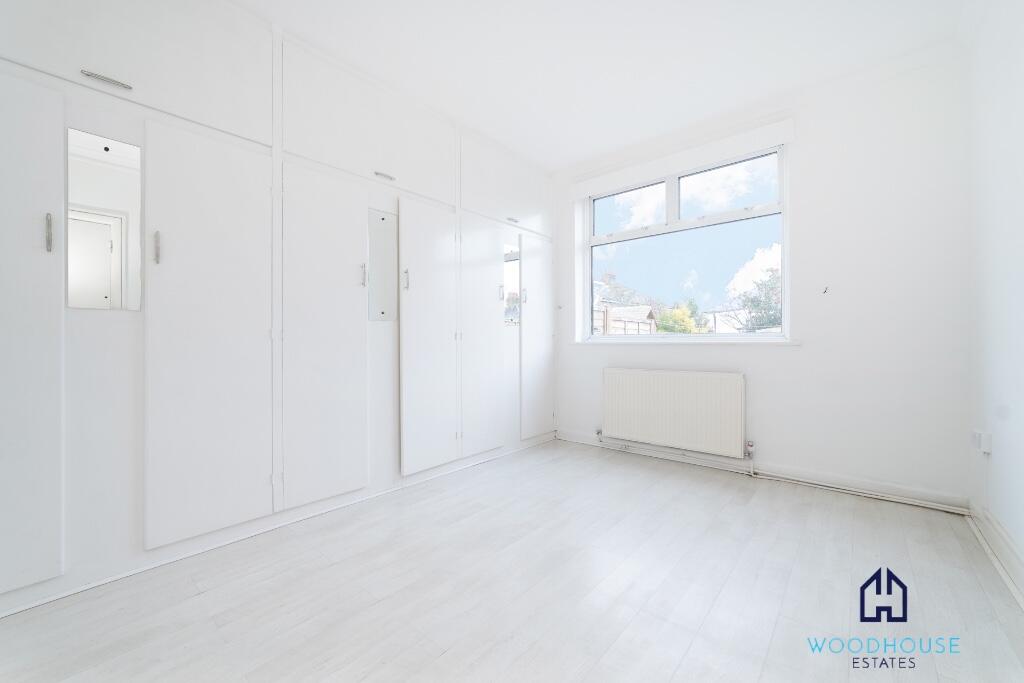 2 bed House (unspecified) for rent in Southgate. From WOODHOUSE ESTATES AGENTS 2 bed House (unspecified) for rent in Southgate. From WOODHOUSE ESTATES AGENTS