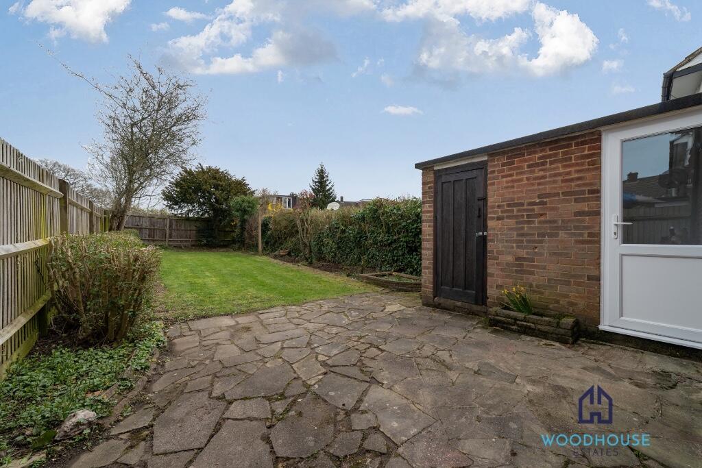 3 bed Semi Detached for rent in Potters Bar. From WOODHOUSE ESTATES AGENTS