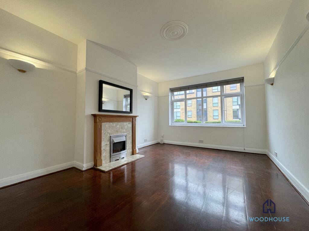 1 bed 1st Floor Flat for rent in Friern Barnet. From WOODHOUSE ESTATES AGENTS