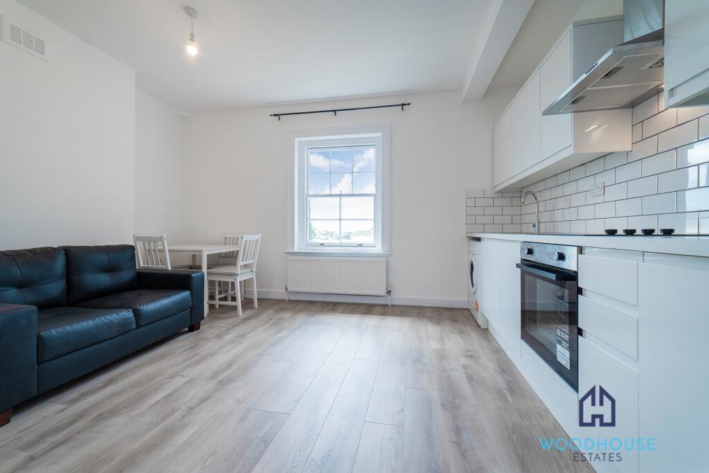 2 bed 1st Floor Flat for rent in Hampstead. From WOODHOUSE ESTATES AGENTS