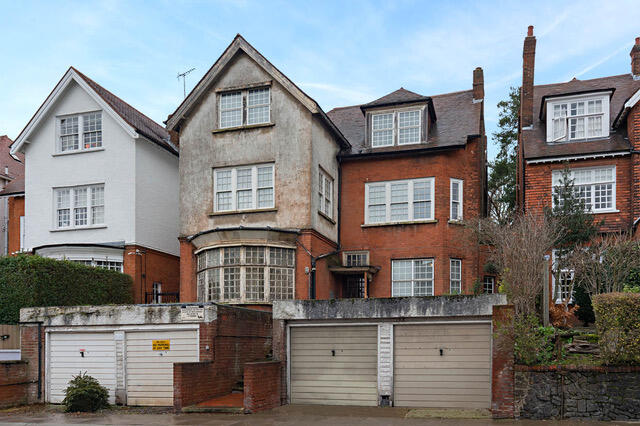 3 bed Garages for rent in Hampstead. From WOODHOUSE ESTATES AGENTS 3 bed Garages for rent in Hampstead. From WOODHOUSE ESTATES AGENTS