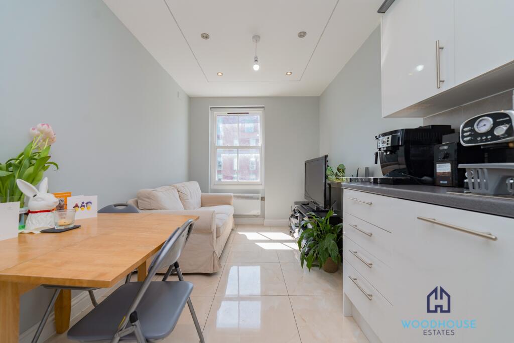 2 bed 1st Floor Flat for rent in Camden Town. From WOODHOUSE ESTATES AGENTS