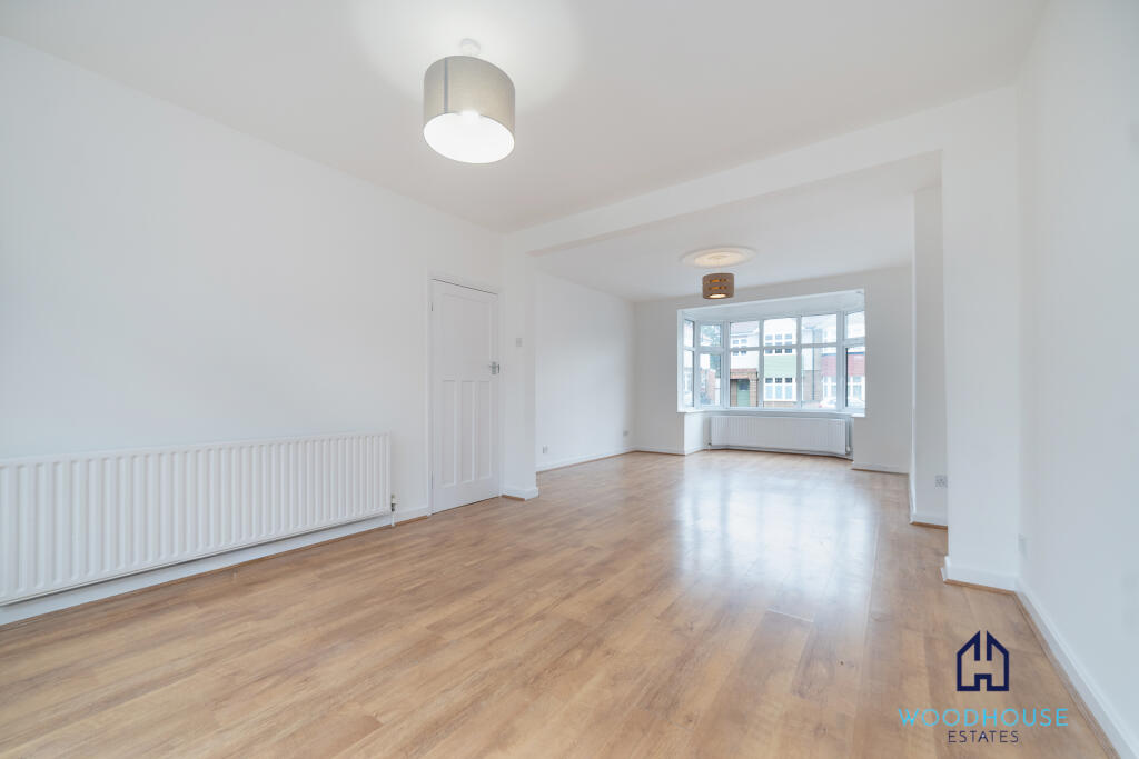 3 bed Semi Detached for rent in Southgate. From WOODHOUSE ESTATES AGENTS