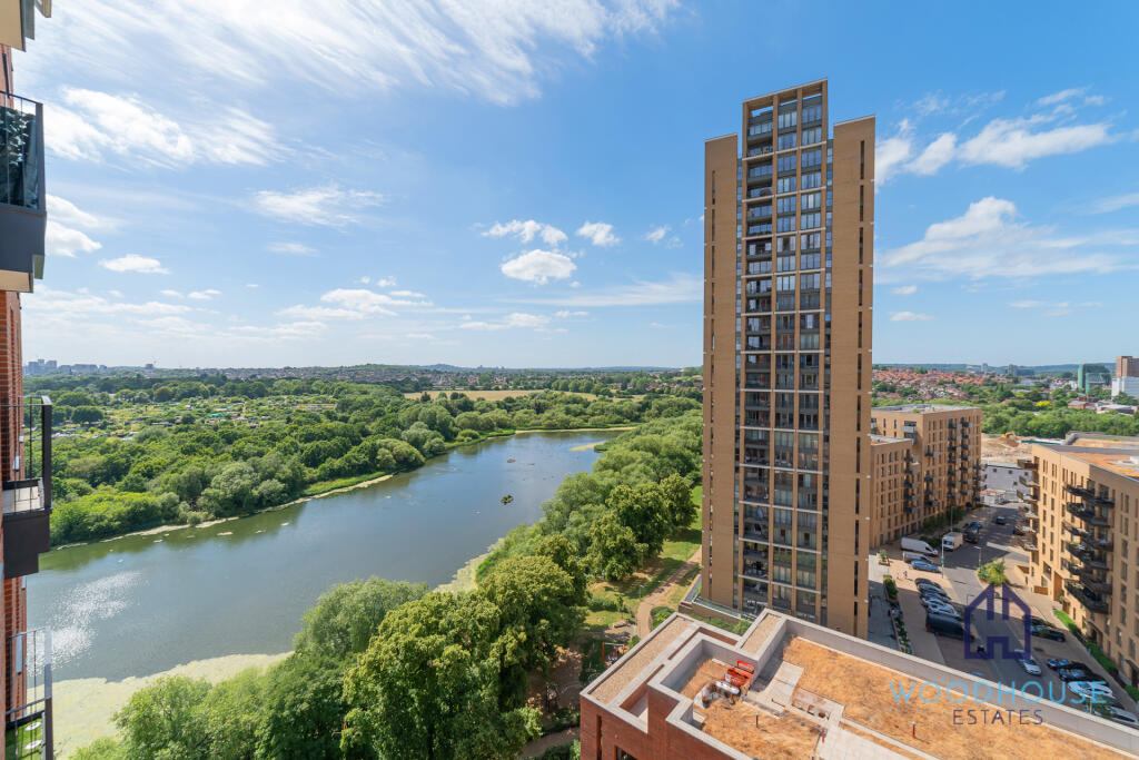 2 bed 1st Floor Flat for rent in Hendon. From WOODHOUSE ESTATES AGENTS