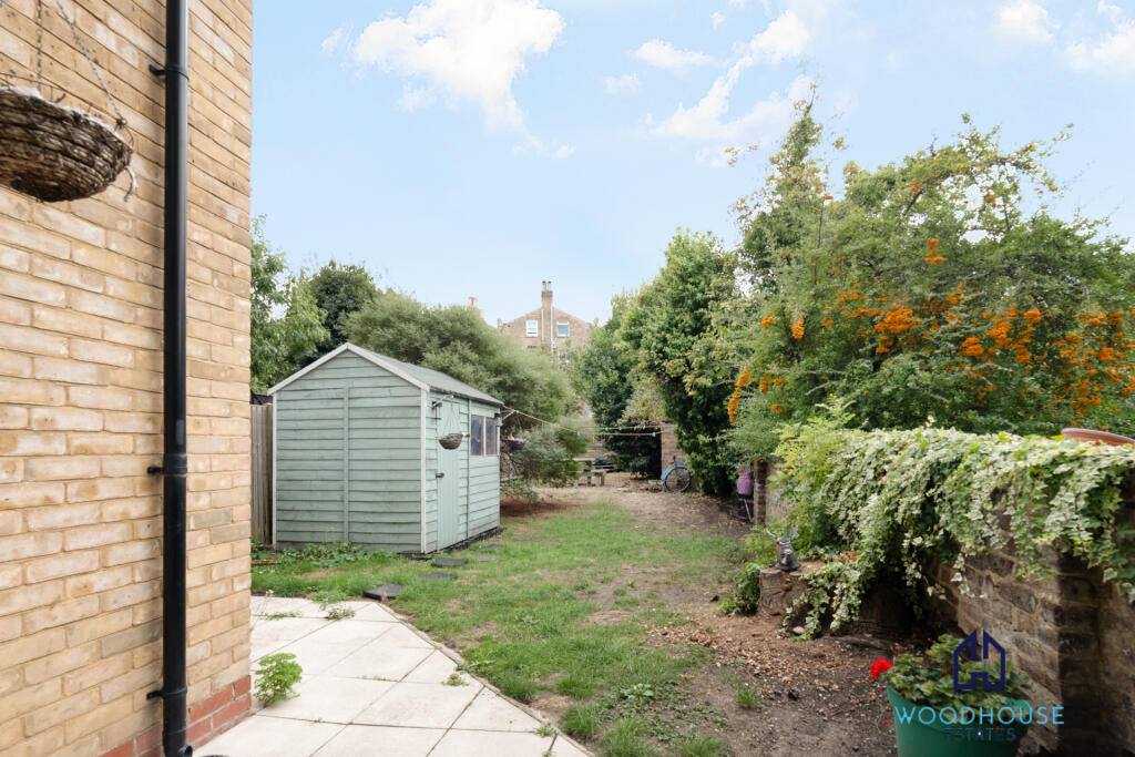 2 bed 1st Floor Flat for rent in Stoke Newington. From WOODHOUSE ESTATES AGENTS 2 bed 1st Floor Flat for rent in Stoke Newington. From WOODHOUSE ESTATES AGENTS