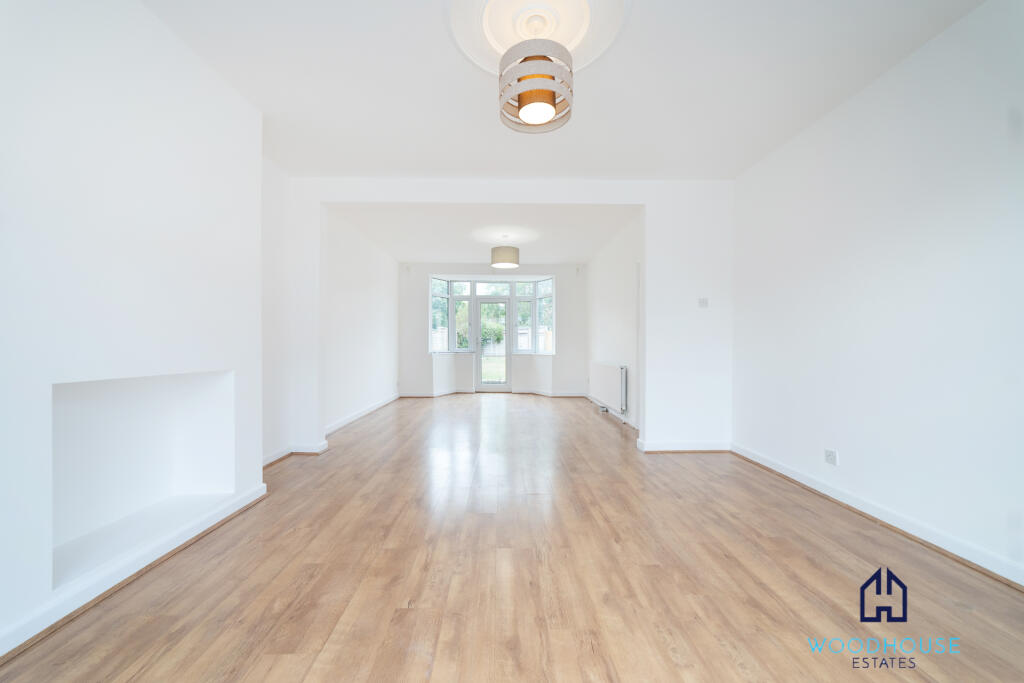 3 bed Semi Detached for rent in Southgate. From WOODHOUSE ESTATES AGENTS