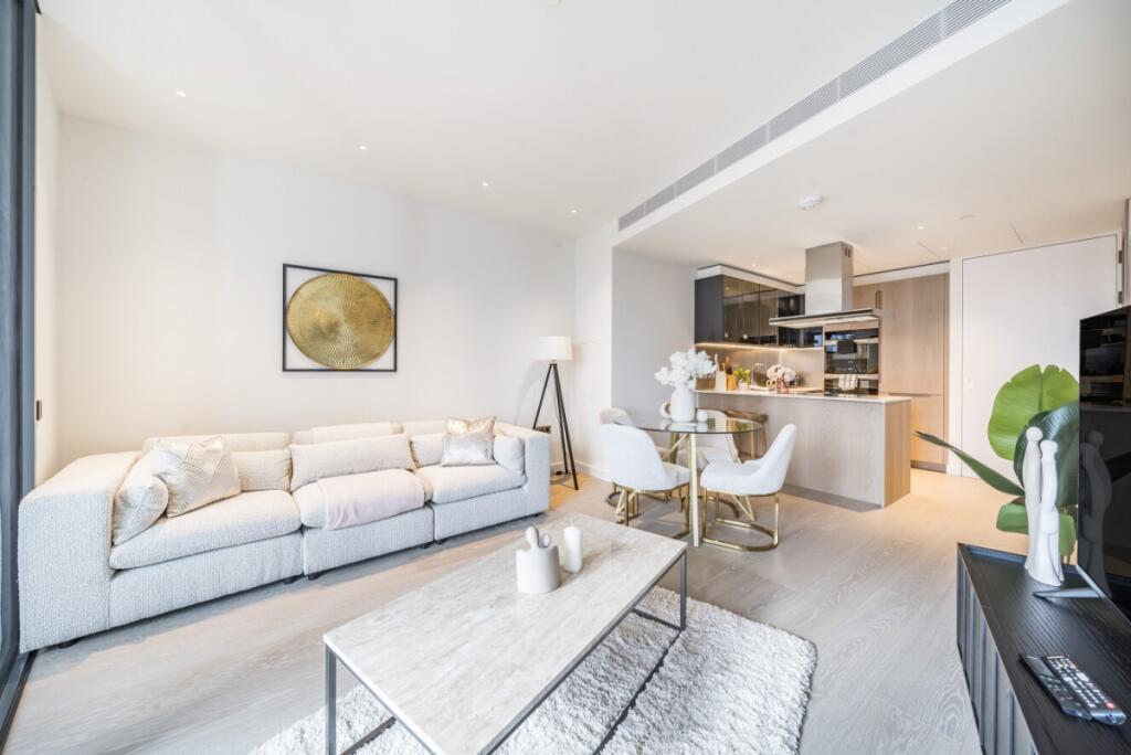 1 bed 1st Floor Flat for rent in London. From Kinleigh Folkard & Hayward - Lettings - Battersea Park Lettings