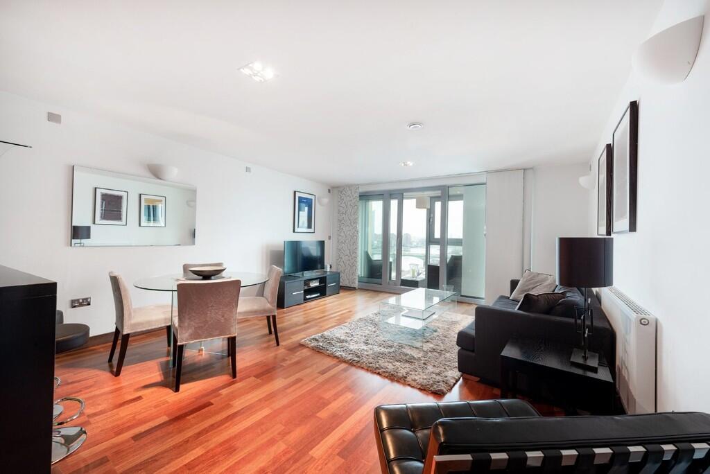 2 bed 1st Floor Flat for rent in London. From Kinleigh Folkard & Hayward - Lettings - Battersea Park Lettings