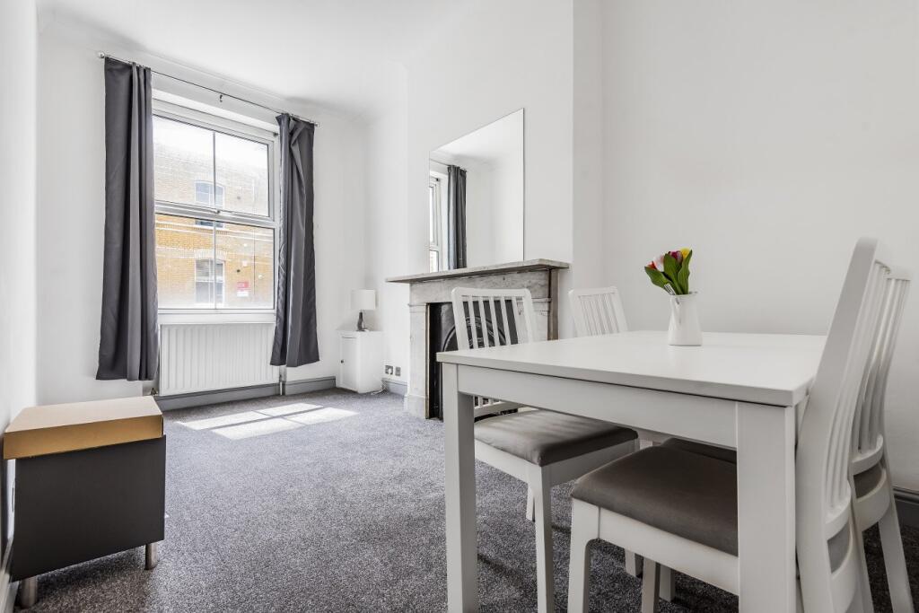 2 bed 1st Floor Flat for rent in Battersea. From Kinleigh Folkard & Hayward - Lettings - Battersea Park Lettings