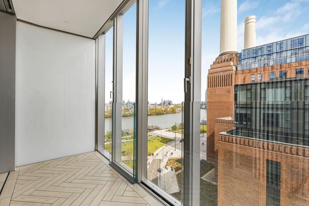 2 bed 1st Floor Flat for rent in Battersea. From Kinleigh Folkard & Hayward - Lettings - Battersea Park Lettings