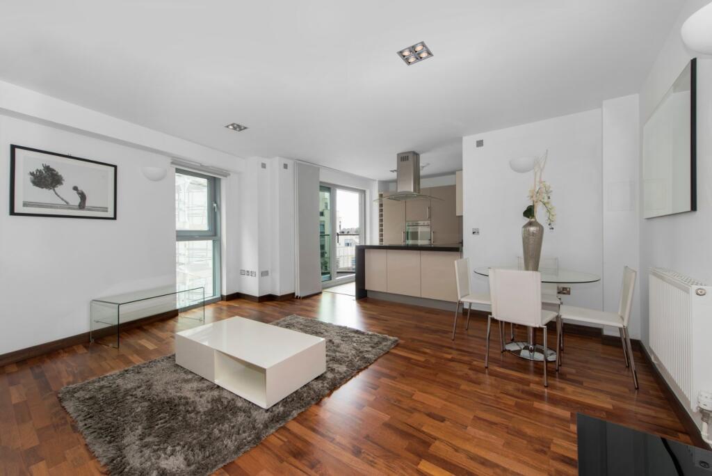 2 bed 1st Floor Flat for rent in London. From Kinleigh Folkard & Hayward - Lettings - Battersea Park Lettings