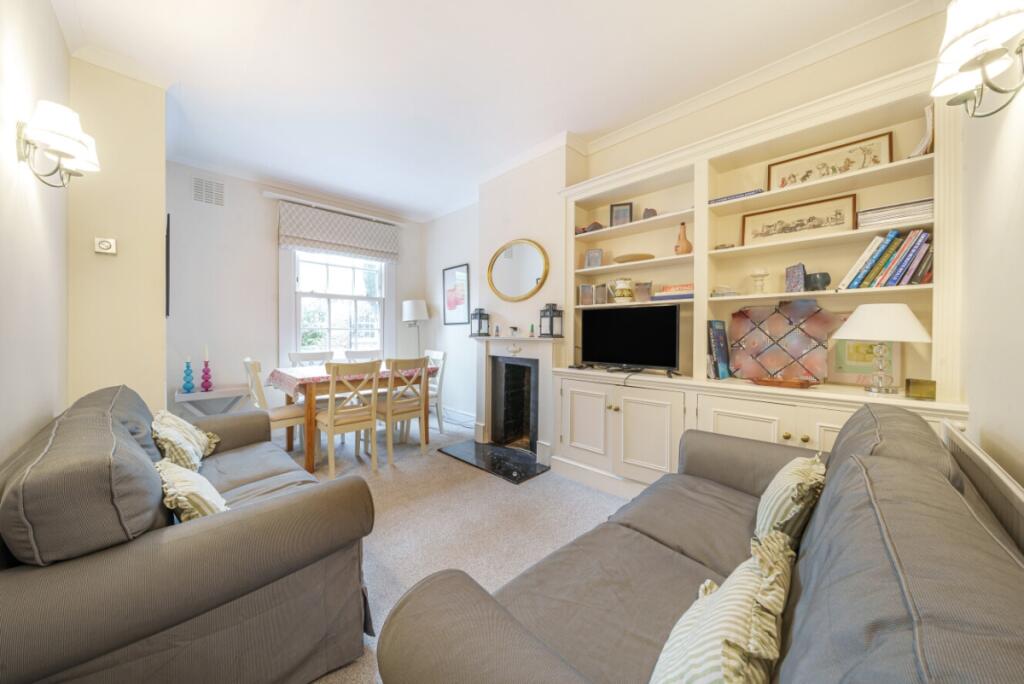 2 bed 1st Floor Flat for rent in Battersea. From Kinleigh Folkard & Hayward - Lettings - Battersea Park Lettings