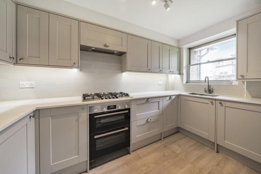 2 bed 1st Floor Flat for rent in Battersea. From Kinleigh Folkard & Hayward - Lettings - Battersea Park Lettings 2 bed 1st Floor Flat for rent in Battersea. From Kinleigh Folkard & Hayward - Lettings - Battersea Park Lettings