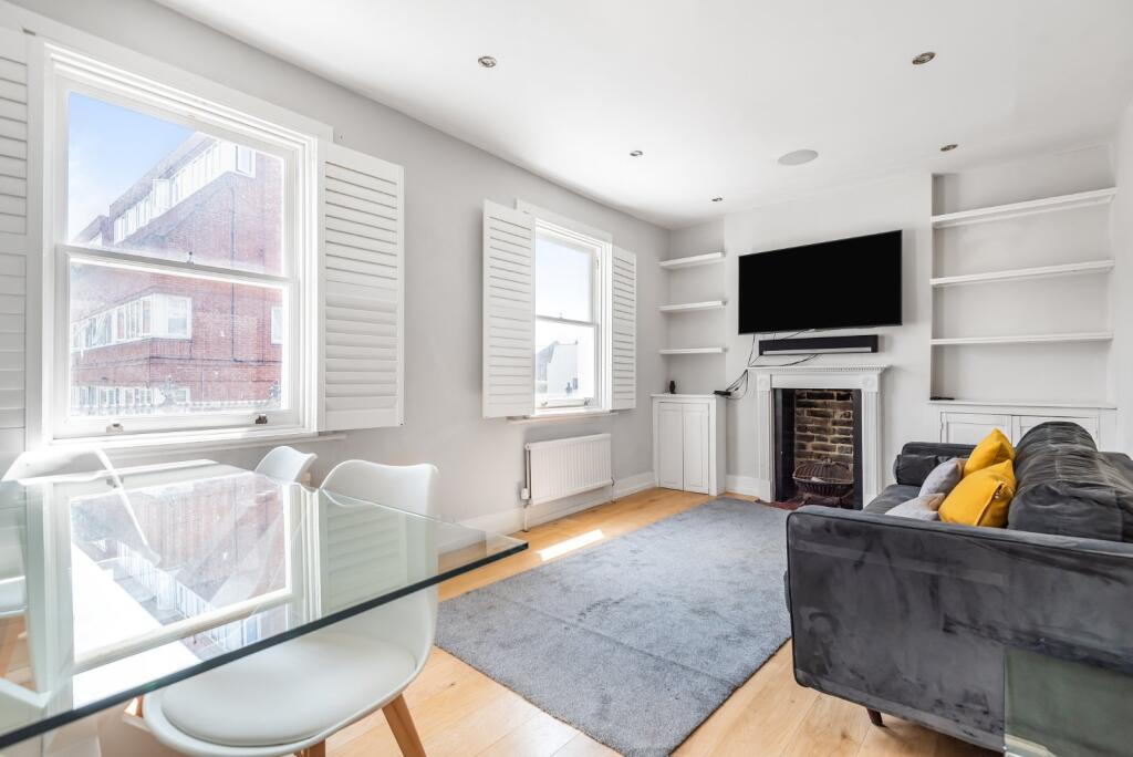 3 bed 1st Floor Flat for rent in London. From Kinleigh Folkard & Hayward - Lettings - Battersea Park Lettings 3 bed 1st Floor Flat for rent in London. From Kinleigh Folkard & Hayward - Lettings - Battersea Park Lettings