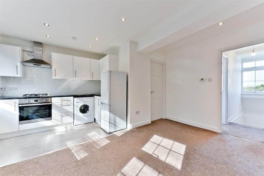 2 bed 1st Floor Flat for rent in Greenwich. From Your London