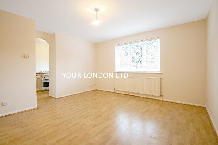 2 bed 1st Floor Flat for rent in Greenwich. From Your London