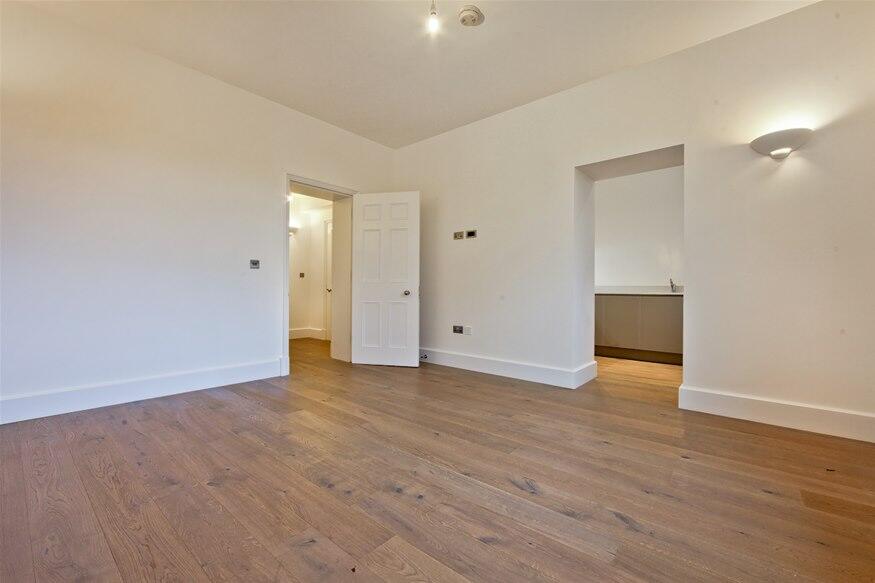 1 bed 1st Floor Flat for rent in Woolwich. From Your London