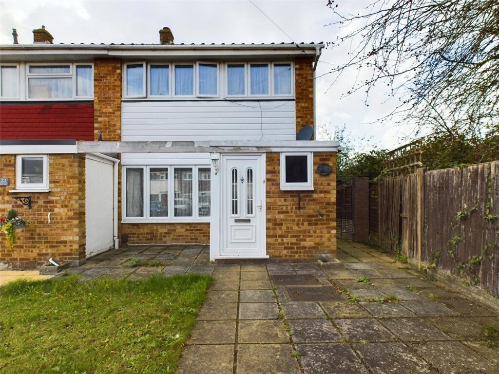 3 bed End of Terrace for rent in Romford. From Your Move - Stewart & Co Romford