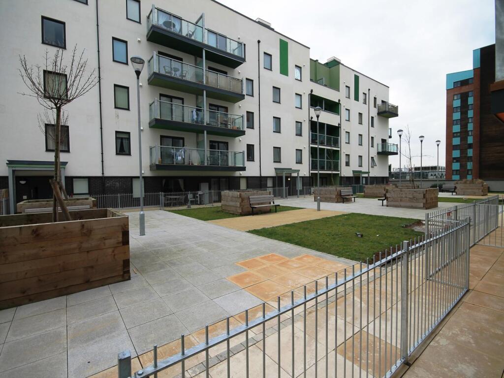 1 bed 1st Floor Flat for rent in Romford. From Your Move - Stewart & Co Romford 1 bed 1st Floor Flat for rent in Romford. From Your Move - Stewart & Co Romford