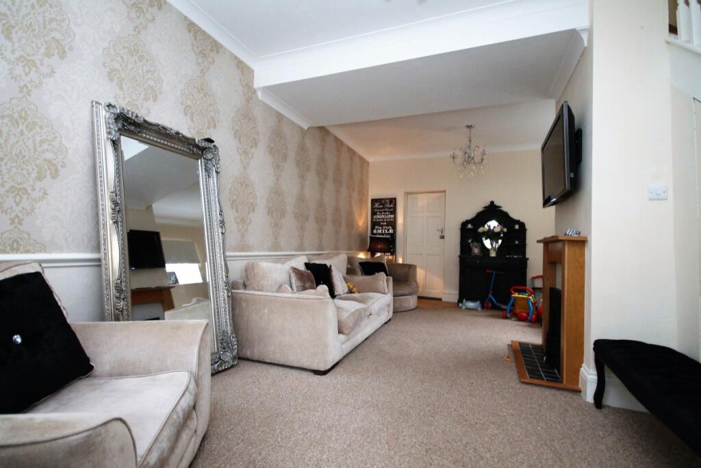3 bed Semi Detached for rent in Romford. From Your Move - Stewart & Co Romford
