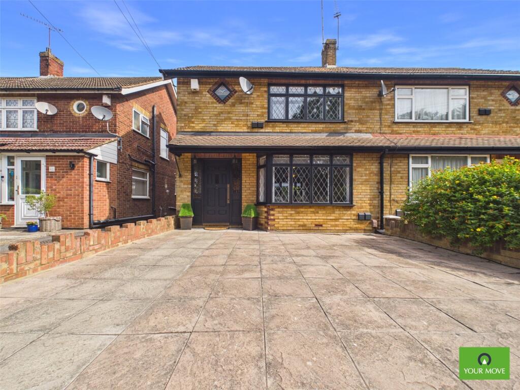 3 bed Semi Detached for rent in Romford. From Your Move - Stewart & Co Romford 3 bed Semi Detached for rent in Romford. From Your Move - Stewart & Co Romford