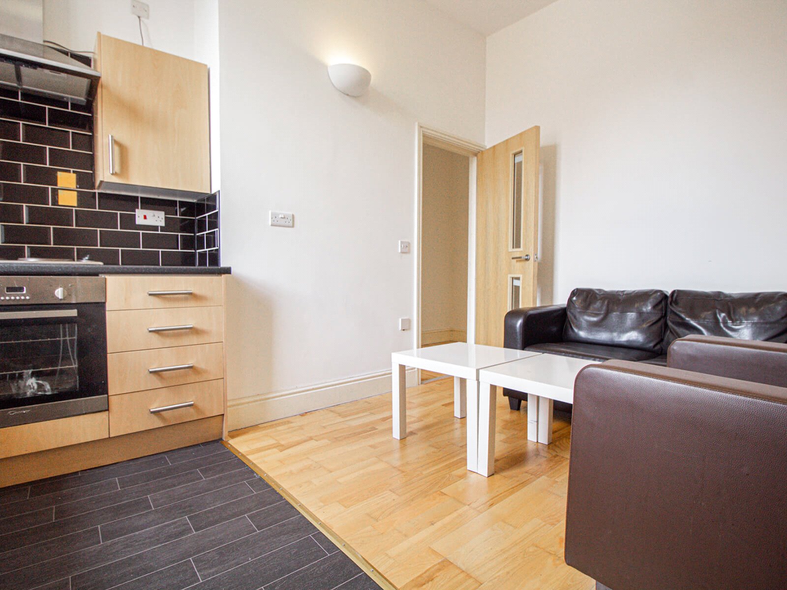 2 bed apartment for rent in Leeds. From YPP - Leeds