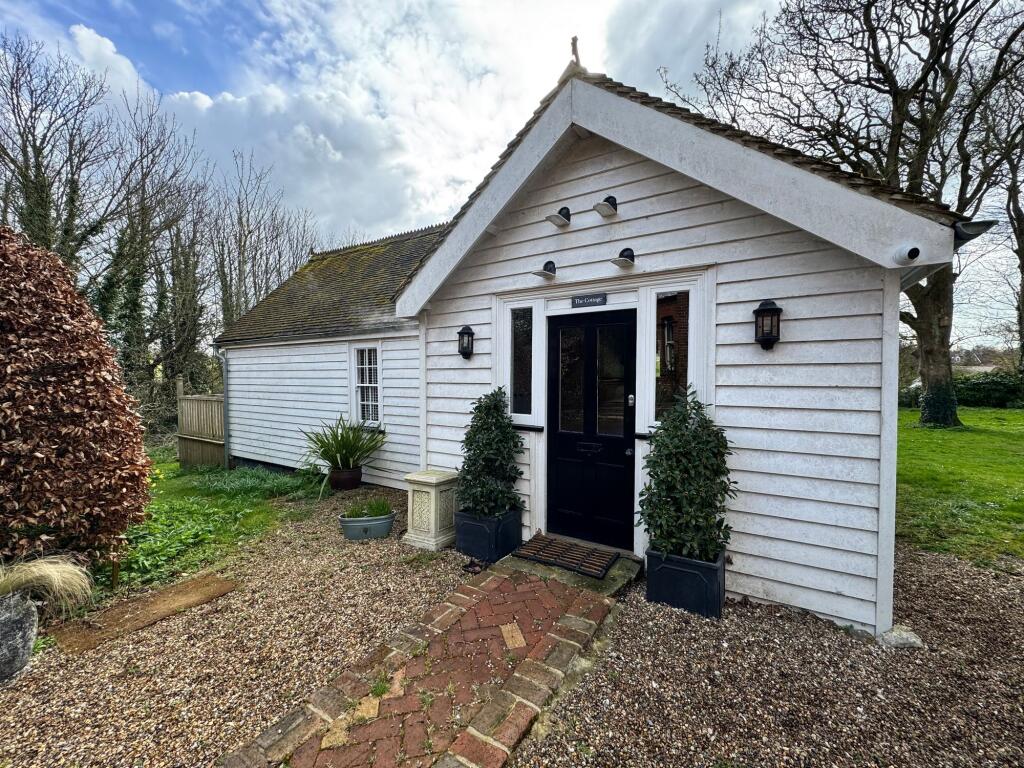 1 bed Detached for rent in Lyminge. From Laing Bennett Estate & Letting Agents - Lyminge - Folkestone