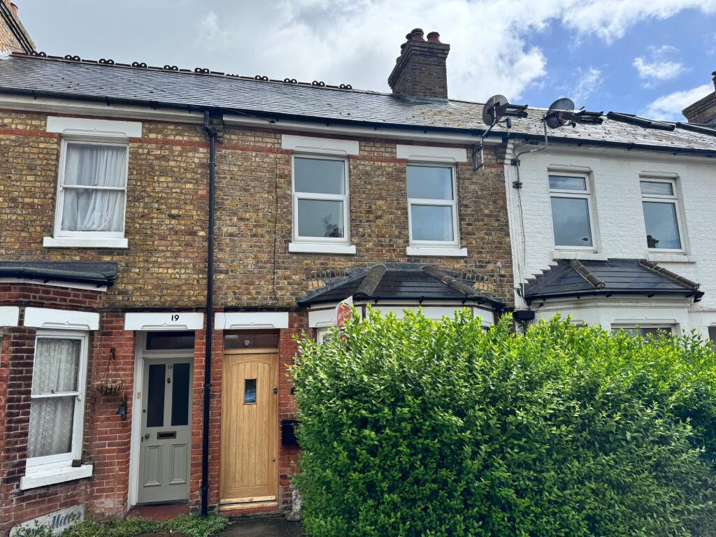 3 bed Mid Terraced House for rent in Hythe. From Laing Bennett Estate & Letting Agents - Lyminge - Folkestone 3 bed Mid Terraced House for rent in Hythe. From Laing Bennett Estate & Letting Agents - Lyminge - Folkestone