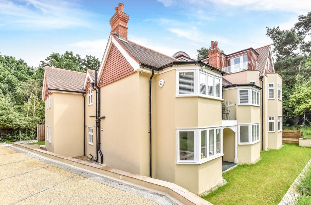 2 bed 1st Floor Flat for rent in Keston. From Langford Russell - Locksbottom 2 bed 1st Floor Flat for rent in Keston. From Langford Russell - Locksbottom