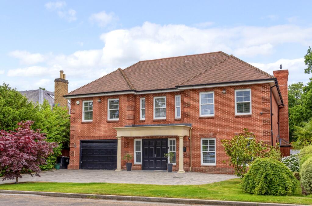 6 bed Detached for rent in Keston Mark. From Langford Russell - Locksbottom