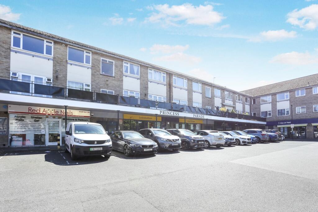 2 bed 1st Floor Flat for rent in Locksbottom. From Langford Russell - Locksbottom