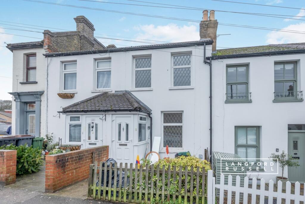 2 bed Mid Terraced House for rent in Green Street Green. From Langford Russell - Orpington 2 bed Mid Terraced House for rent in Green Street Green. From Langford Russell - Orpington