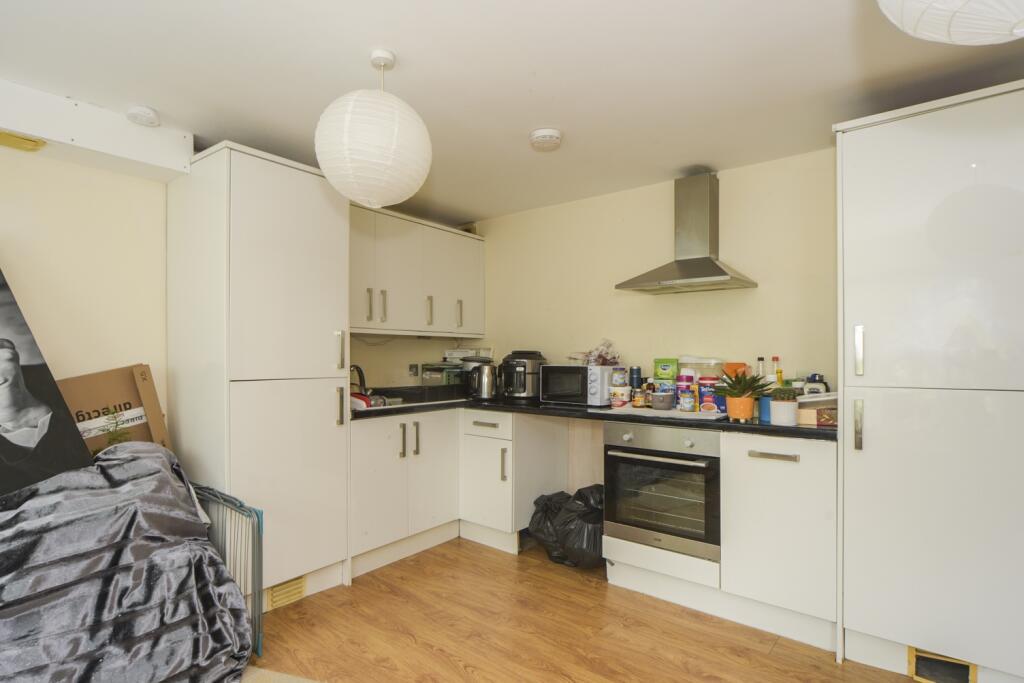 2 bed 1st Floor Flat for rent in Orpington. From Langford Russell - Orpington