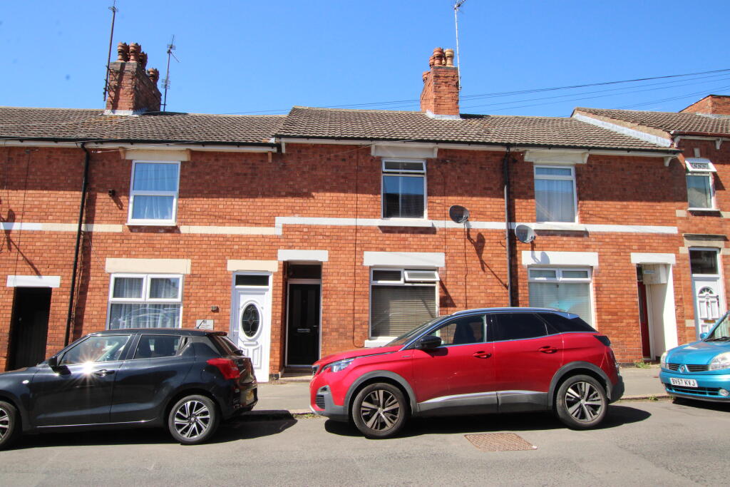 3 bed Mid Terraced House for rent in Kettering. From Let It! - Kettering 3 bed Mid Terraced House for rent in Kettering. From Let It! - Kettering