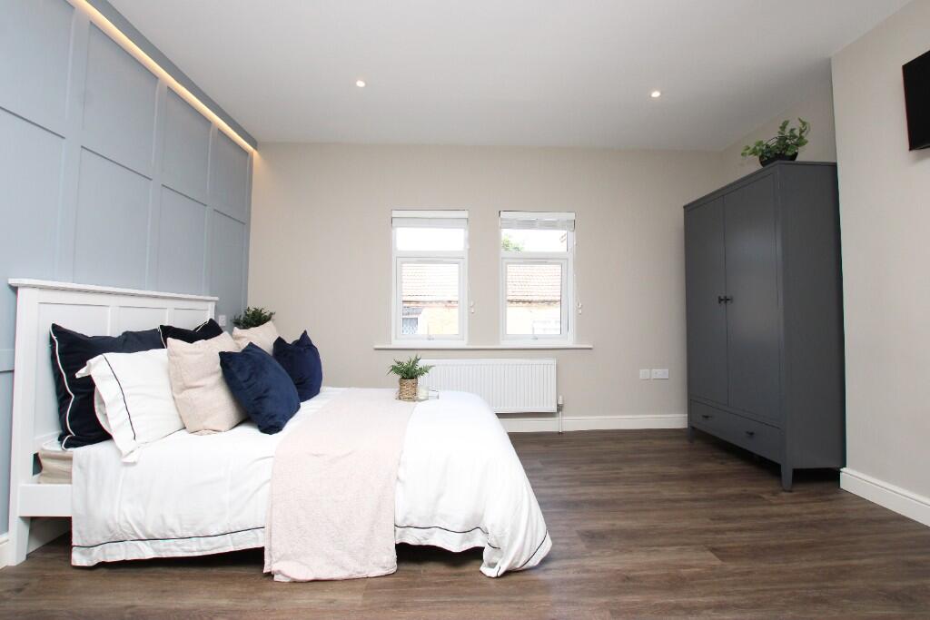 4 bed Studio for rent in Kettering. From Let It! - Kettering
