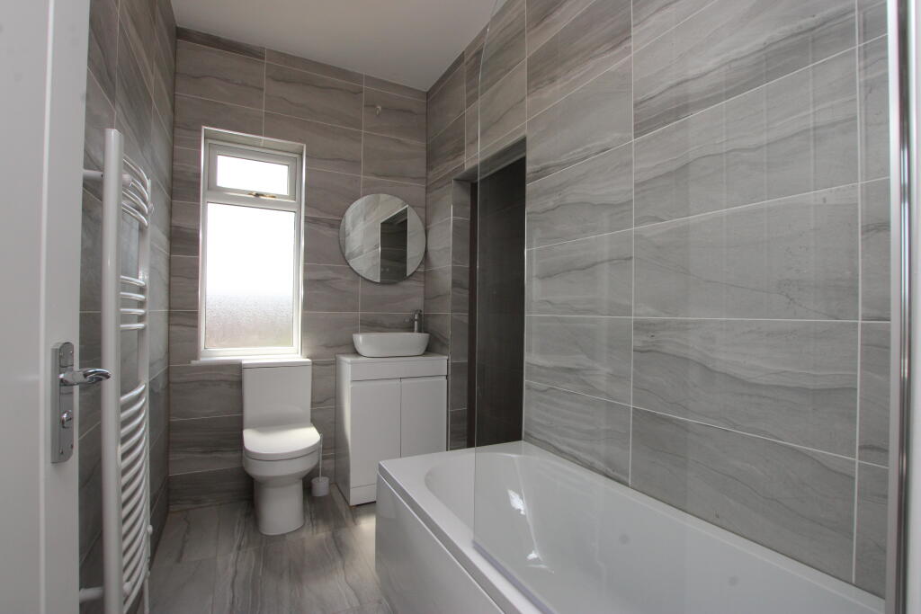2 bed Mid Terraced House for rent in Kettering. From Let It! - Kettering