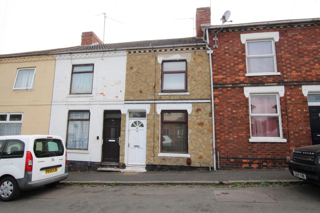 2 bed Mid Terraced House for rent in Kettering. From Let It! - Kettering