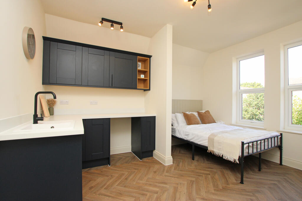 4 bed Studio for rent in Kettering. From Let It! - Kettering 4 bed Studio for rent in Kettering. From Let It! - Kettering