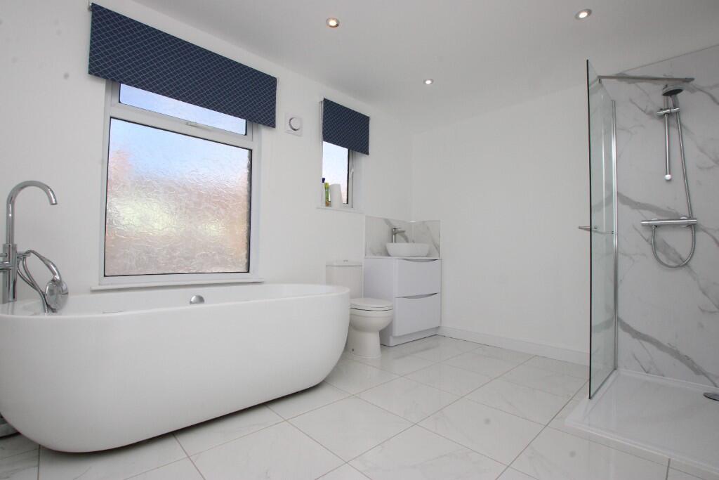 3 bed Mid Terraced House for rent in Kettering. From Let It! - Kettering