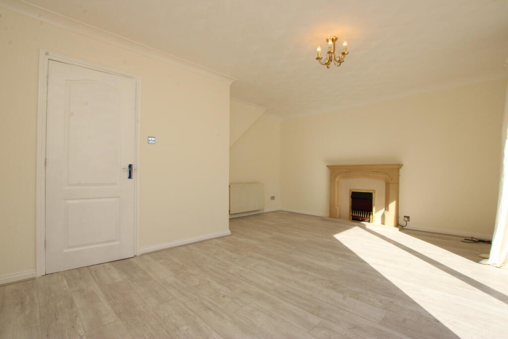 3 bed Semi Detached for rent in Kettering. From Let It! - Kettering 3 bed Semi Detached for rent in Kettering. From Let It! - Kettering