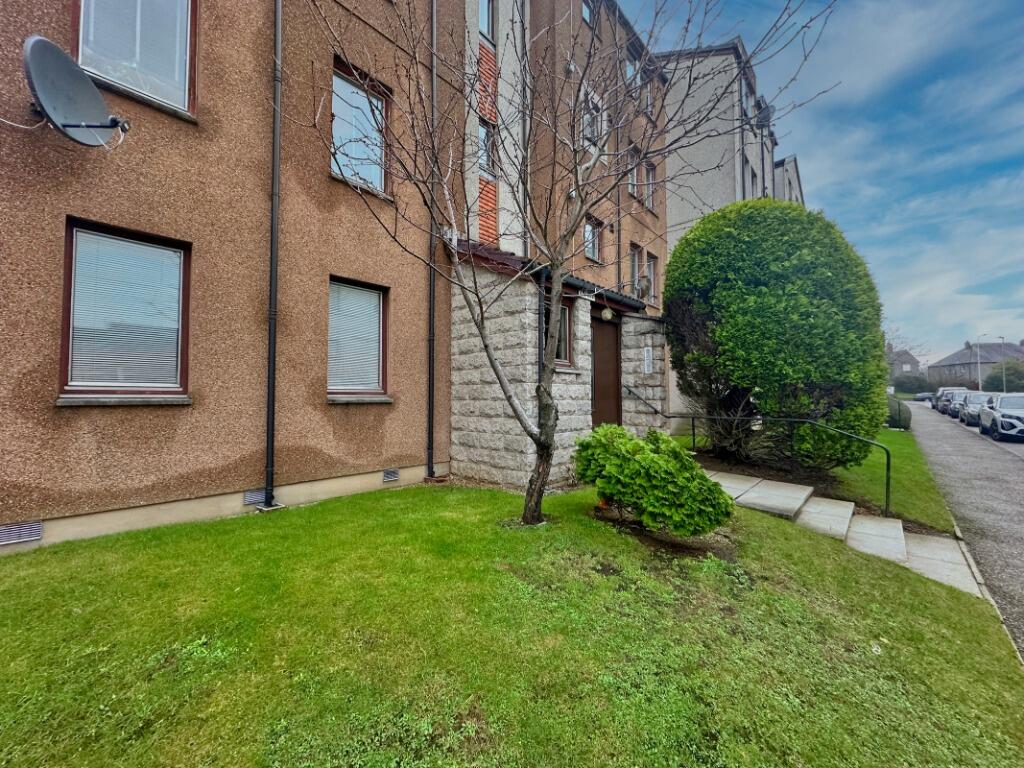 2 bed 1st Floor Flat for rent in Banchory-Devenick. From Letts & Co Properties - Aberdeen 2 bed 1st Floor Flat for rent in Banchory-Devenick. From Letts & Co Properties - Aberdeen