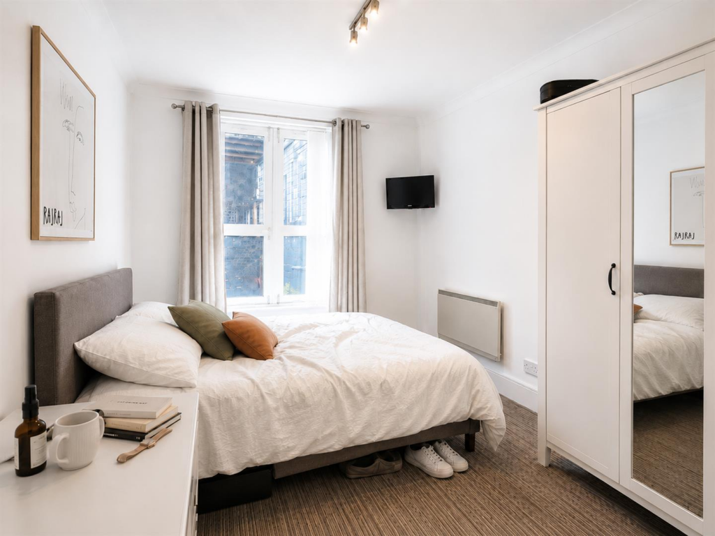 2 bed 1st Floor Flat for rent in Camden Town. From Lexingtons - London